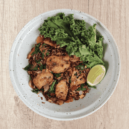 ข้าวผัดหมูย่างผักเคลออร์แกนิค