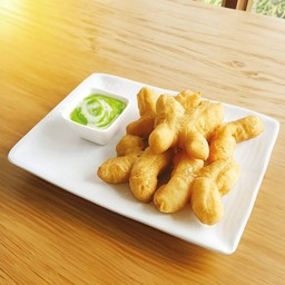 ปาท่องโก๋สังขยา ใบเตยกะทิสด