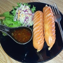 cheese sausage ไส้กรอกชีส2ชิ้น