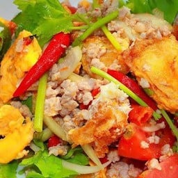 พล่าไข่ดาวหมูสับน้ำพริกเผา