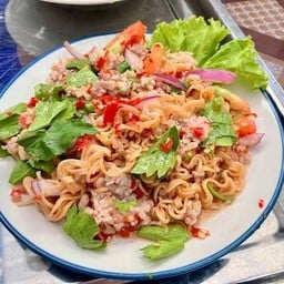 2พี่น้อง เตี๋ยว&ตามสั่ง