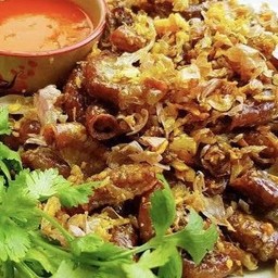 ไส้อ่อนทอดกระเทียม