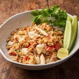 ข้าวผัดปูก้อน