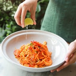 สปาเกตตี้ต้มยำปูกุ้ง