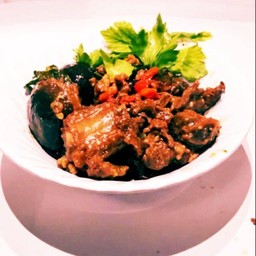 ซื่โครง+เนื้อหมูตุ๋นยาจีน