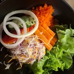 crab stick with shrimp roll สลัดผักปูอัดและไข่กุ้ง