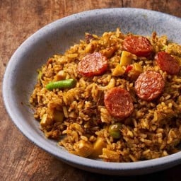 ข้าวผัดไตปลาแห้ง กุนเชียงทอด