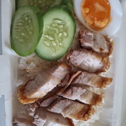 ข้าวหมูกรอบ