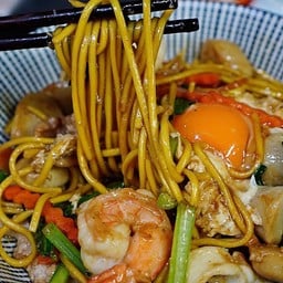 แอมเบอร์เกอร์&ยากิโซบะ