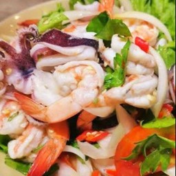 seafood spicy salad ยำซีฟู๊ด