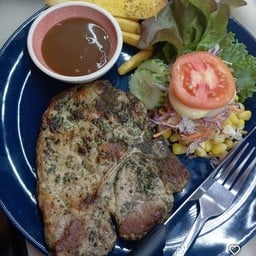 pork chopsสเต็กหมูพอร์คชอป