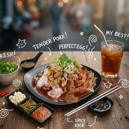 ก๋วยเตี๋ยวหลอดคากิทรงเครื่อง