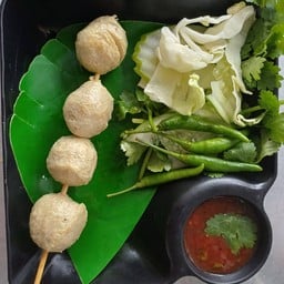 ลูกชิ้นทอดจิ๊กกี๋  ปากซอยเขาพระ