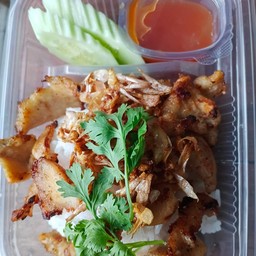 ข้าวไก่กระเทียม