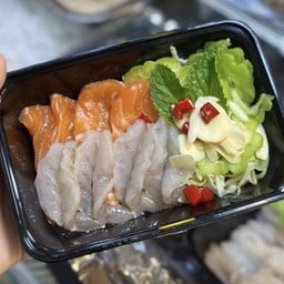 มาลองดอง x หม่าล่า ตลาด Awake