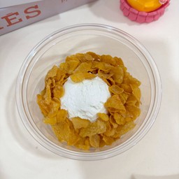 กรีกโยเกิร์ต + คอนเฟลก ( แถมฟรี น้ำผึ้ง! )