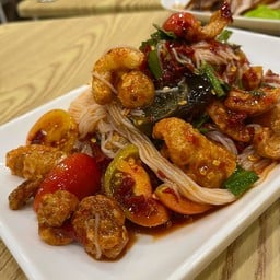 ส้มตำป้ายฟิว ติวานนท์