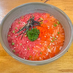 ข้าวหน้าแซลม่อนสับ&ทูน่าสับ