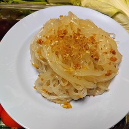 นุ้ย แซ่บ นัวร์