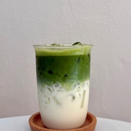 มัทฉะลาเต้เย็น