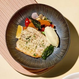 สเต๊กปลาซอสเลมอนบัตเตอร์