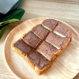 ขนมปังปิ้ง นูเทลล่า