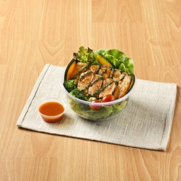 ไก่ย่างถ่านซอสเบซิล