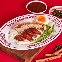 ข้าวหมูกรอบ กุนเชียง+ไข่.