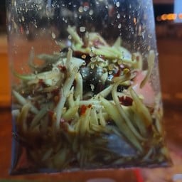 ตำมะม่วงปูปลาร้า/ไม่ร้า