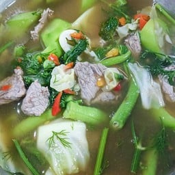 แกงอ่อมเนื้อสดขม