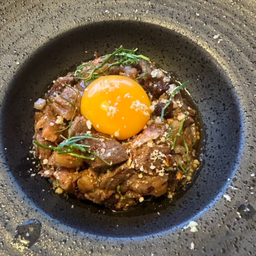 ก้อยเนื้อ พิคานย่า