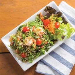 ยำก้านร็อกเก็ตกุ้งและหมูสับ