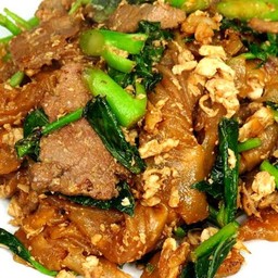 ผัดซีอิ๋วหมู