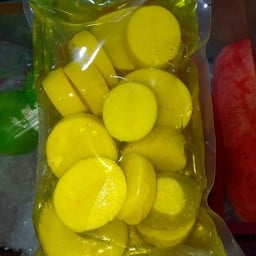 ร้านผลไม้พี่โดม&น้องเมษา&กระเพราราดข้าว&ส้มตำ -