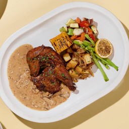 ไก่อบซอสเกรวีแครนเบอร์รีและเห็ด