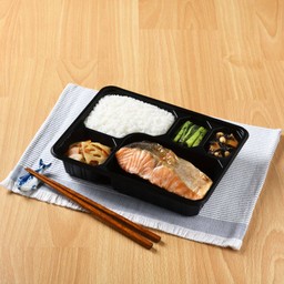 ปลาแซลมอนย่างถ่าน