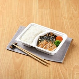 Charcoal Grilled Saba and Charcoal Grilled Chicken