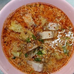 คุณนาย&ชายต้น