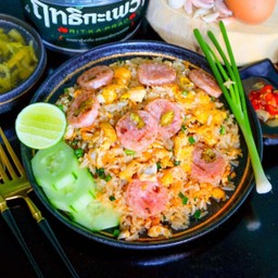 ข้าวผัดแหนม