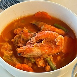 แกงส้มกุ้งผักรวม/ถ้วย
