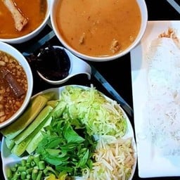 ขนมจีนในสวน