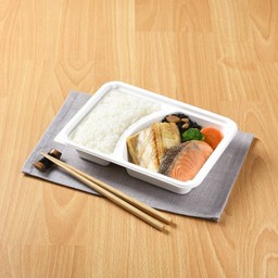 Charcoal Grilled Shima Hokke and Charcoal Grilled Salmon