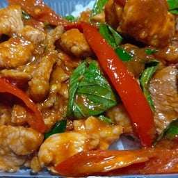 ผัดพริกแกง(ราดข้าว)ไม่ได้ใส่ถั่วนะคะ