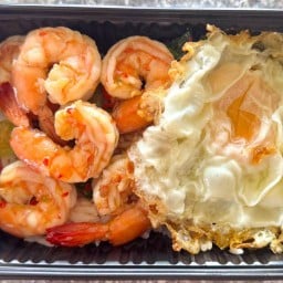 ร้านตามสั่ง คุณพลอย