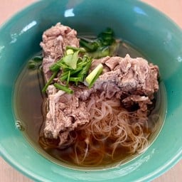 บะหมี่น้ำซี่โครง