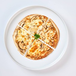 พิซซาทรัฟเฟิลและเห็ดชิตาเกะ