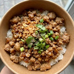 ข้าวกระเทียม