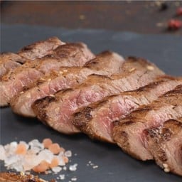 สเต๊กเนื้อสเกิร์ตแองกัสพรีเมียม