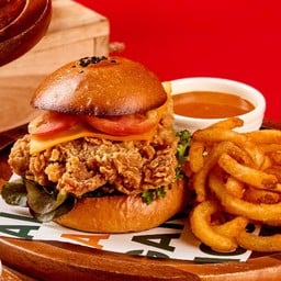 เบอร์เกอร์ไก่ทอดซอสฮันนี่โกสต์เปปเปอร์