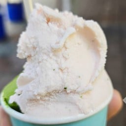 Cup 2 flavour (35+5 MOP = 160 บาท) Sakura